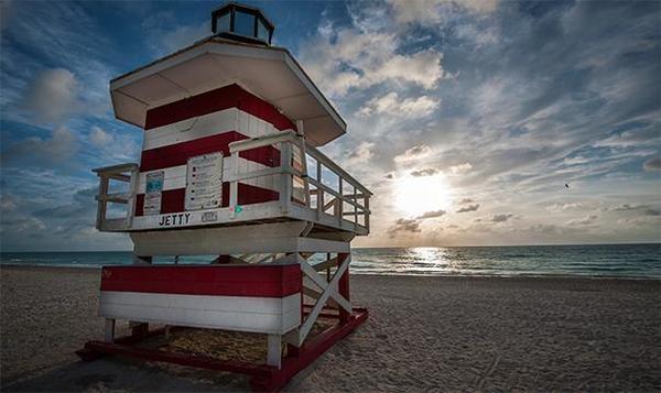 lifeguard stand